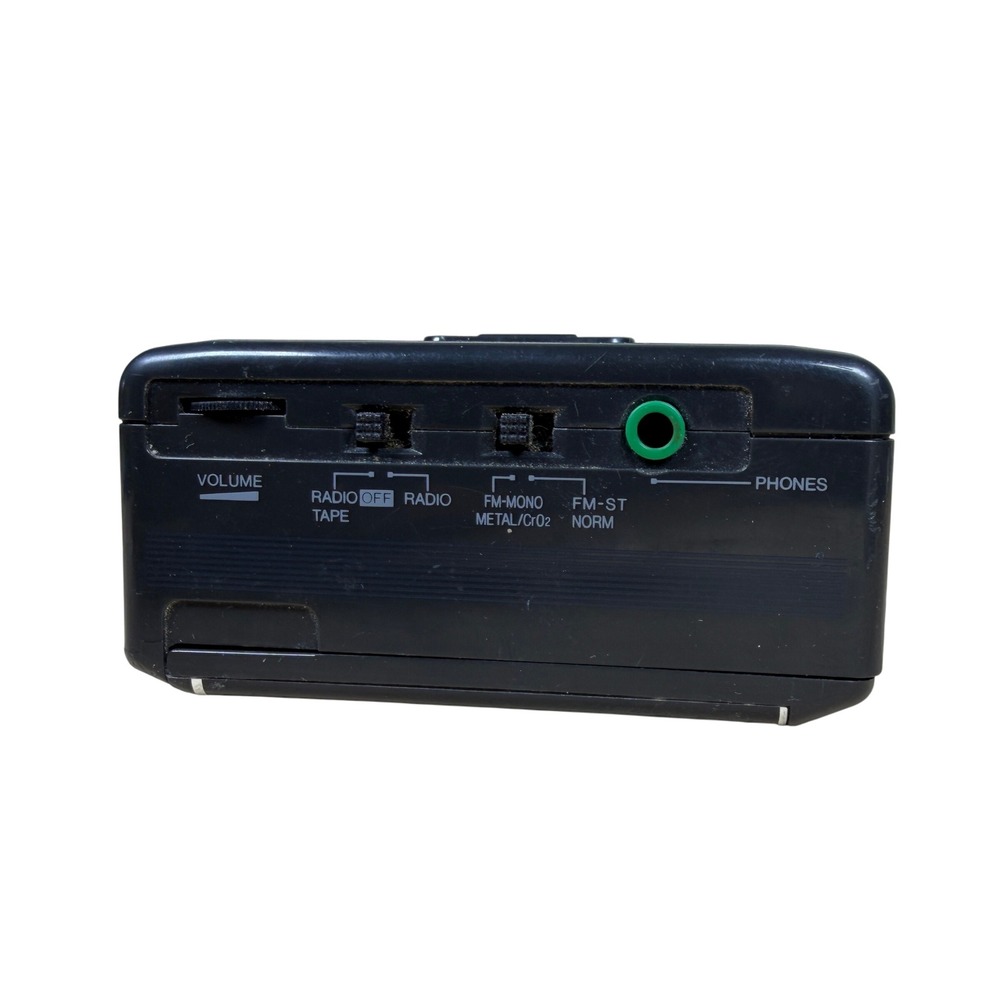 Toshiba KT-4548 Stereo Radio Cassette Player Digital Tuner Dolby System *READ* - Picture 5 of 9